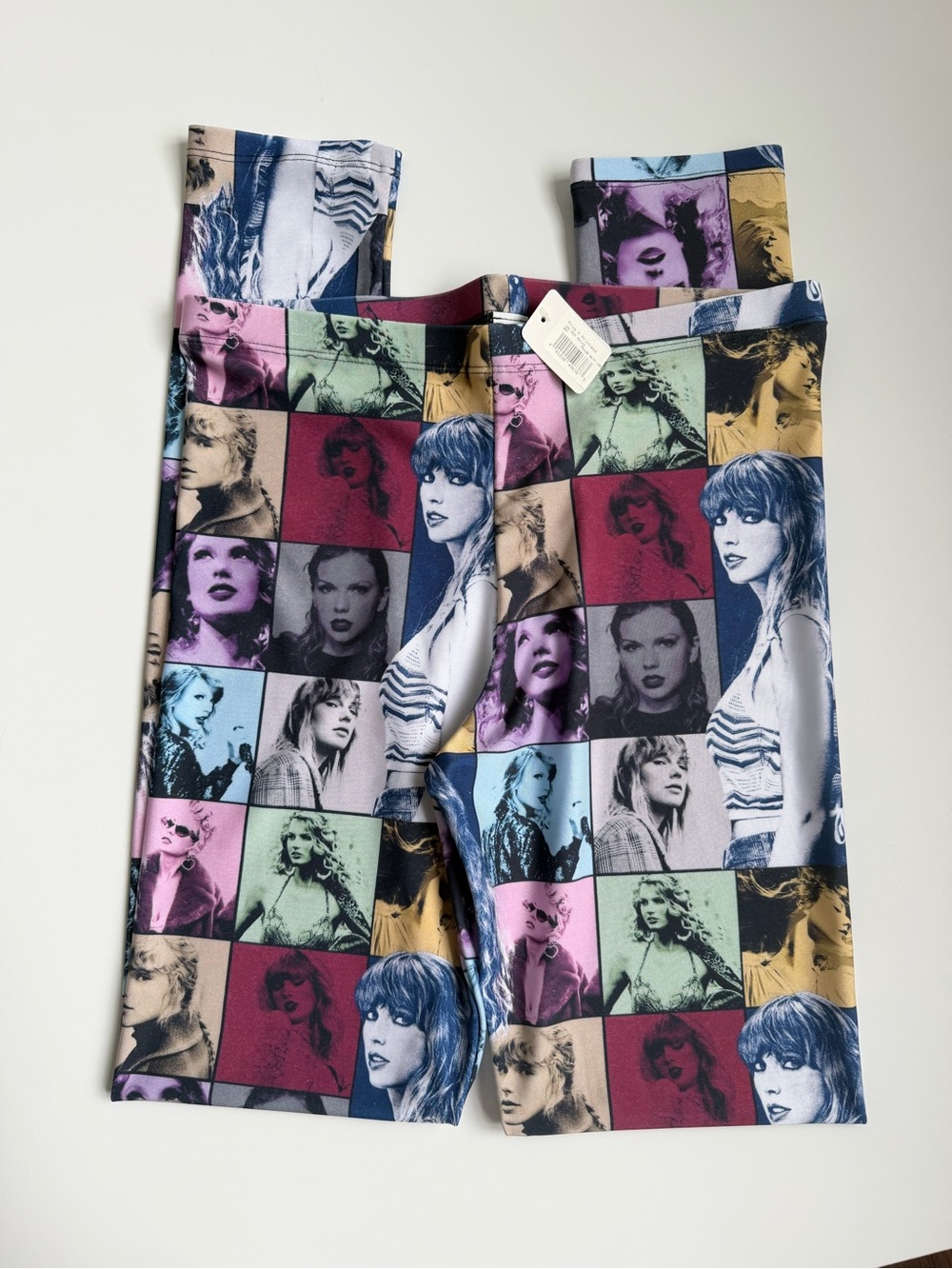 Taylor Swift Eras Tour Frog and Princess Leggings Womens Medium New